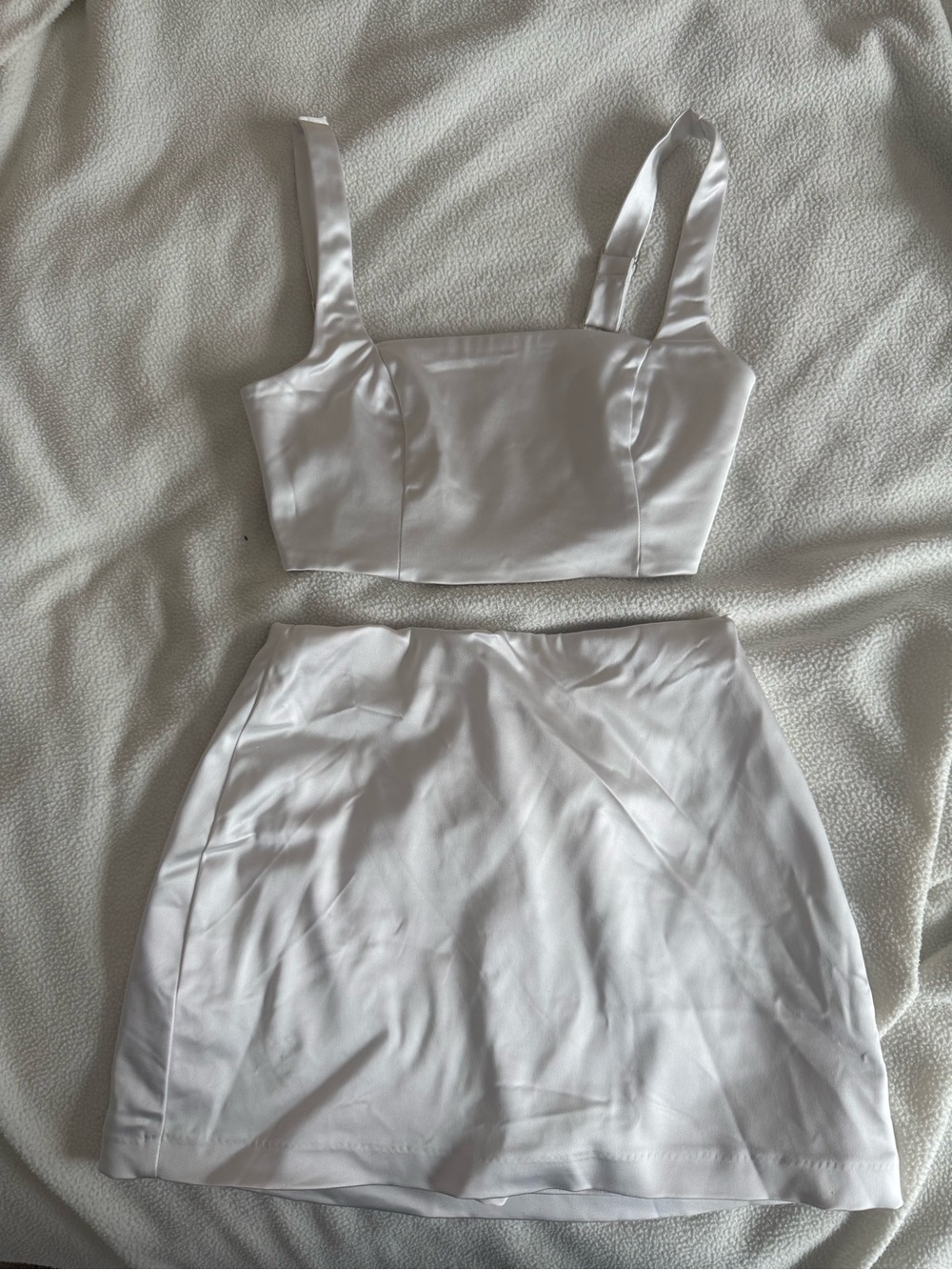 Abercrombie white set- crop top and skirt